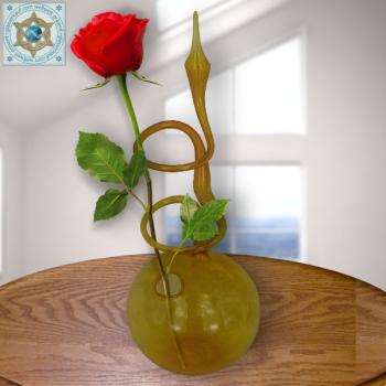 Rose vase from Lauscha color glass