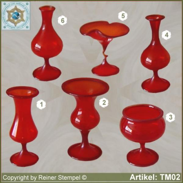 Glass vases, glass bowls miniatures red